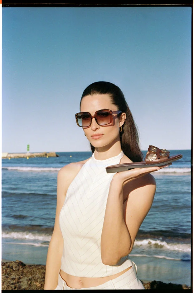 YOKONO35MM_0011_FRAME_WEB Campaña Publicidad de Calzado, Moda YOKONO - Contenido audiovisual para la marca